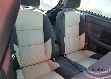 2010 Volvo C30 T5 from USA, damaged, VIN YV1672MK1A2179534